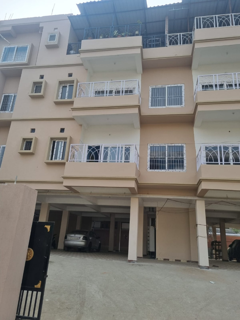 Unfurnished 3bhk in Fakharuddin Ali Ahmed Road, Barbari Village, Guwahati, Assam, India for Rent